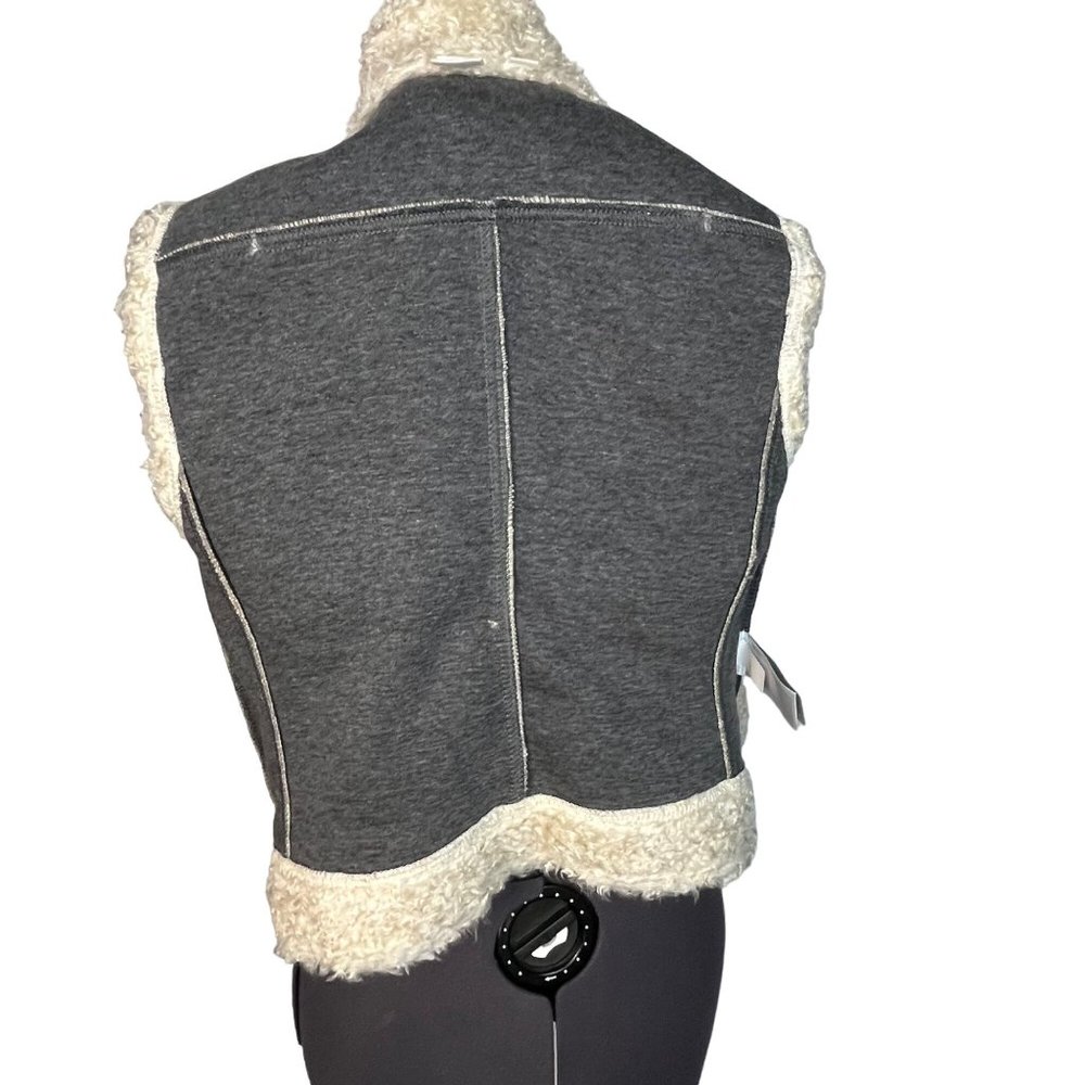 Gap Sherpa Teddy Vest Snap-Front White Sz. S - Picture 5 of 8